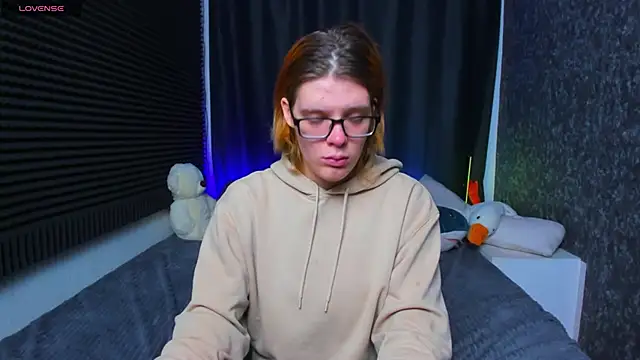 KIKI Krash online show from February 2025 10:37:02 AM