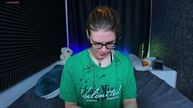 KIKI Krash online show from March 2025 10:18:02 AM