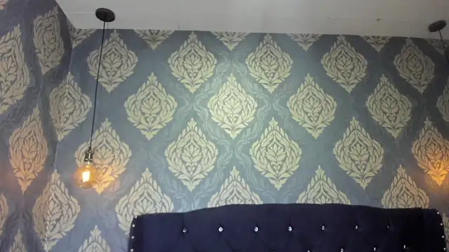 Sofiacowperx online show from September 2025 02:28:01 PM