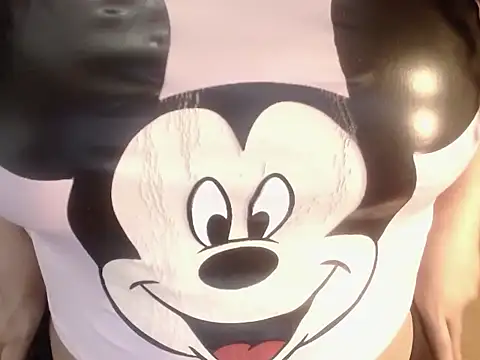 Sofiacowperx online show from November 2025 12:49:01 PM