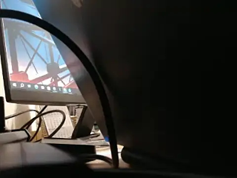 Snapshot of steelwings1976 chatting on December 2025 11:09:02 PM steelwings1976 online show from December 2025 11:09:02 PM