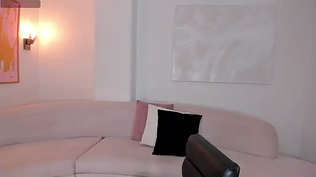 SavannahStorm online show from October 2025 05:57:01 PM