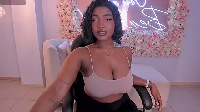 SavannahStorm online show from March 2026 12:17:02 PM