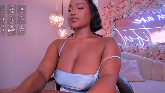 SavannahStorm online show from April 2026 01:41:01 PM