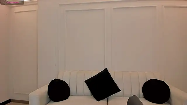 SavannahStorm online show from May 2026 12:11:01 PM