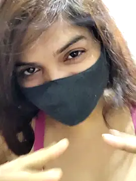 Snapshot of illay_love chatting on May 2026 04:59:02 PM illay love online show from May 2026 04:59:02 PM