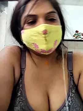 Snapshot of illay_love chatting on May 2026 05:56:02 AM illay love online show from May 2026 05:56:02 AM