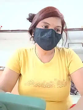 Snapshot of illay_love chatting on May 2026 05:14:02 AM illay love online show from May 2026 05:14:02 AM