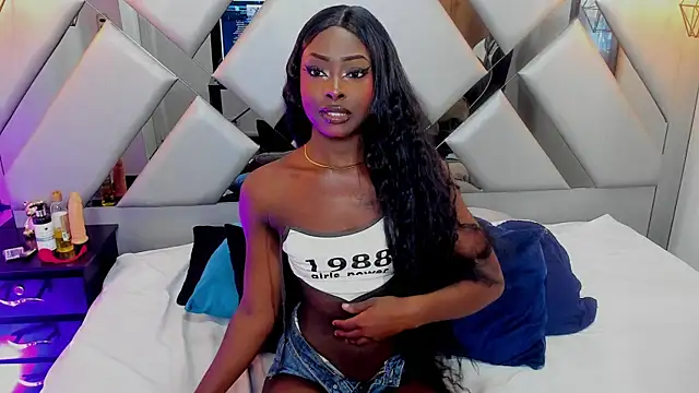 Nahomi-Hill online show from February 2025 09:01:02 PM