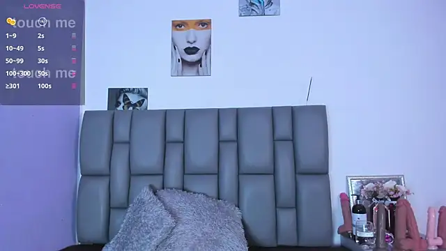 Sophia Lemos online show from March 2025 01:40:01 PM