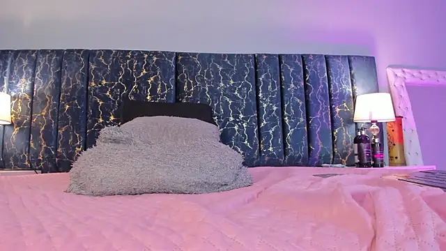 Sophia Lemos online show from January 2026 01:37:02 PM