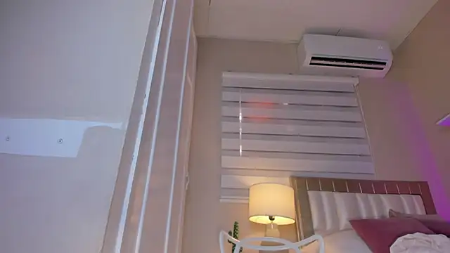 Snapshot of zoe_sky_ chatting on February 2025 05:51:02 PM zoe sky online show from February 2025 05:51:02 PM