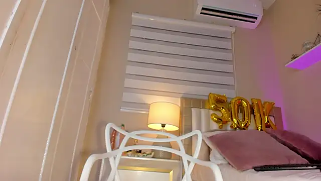 Snapshot of zoe_sky_ chatting on March 2025 11:40:01 AM zoe sky online show from March 2025 11:40:01 AM