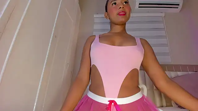 Snapshot of zoe_sky_ chatting on March 2025 11:42:02 AM zoe sky online show from March 2025 11:42:02 AM