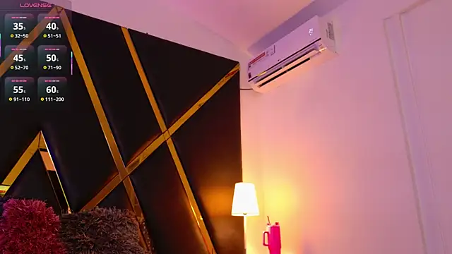 Adel Nesbiit online show from October 2025 07:38:01 PM