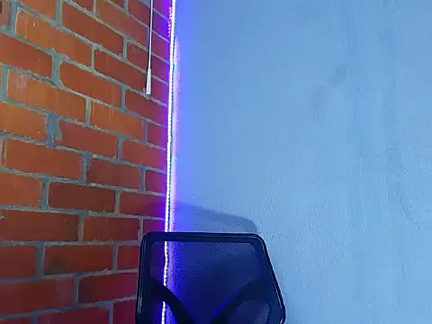 Leandro valenzuela online show from September 2025 01:44:02 AM