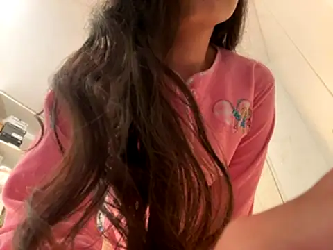 ForeverLola2024 online show from November 2025 04:51:02 AM