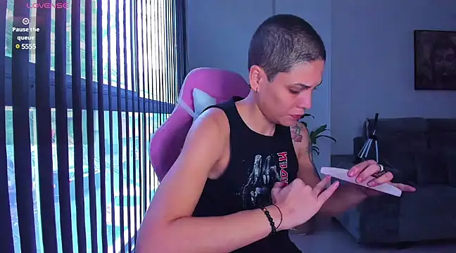 Charlee pink online show from January 2025 08:48:02 PM