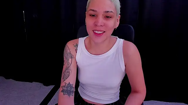 Charlee pink online show from September 2025 05:57:01 PM