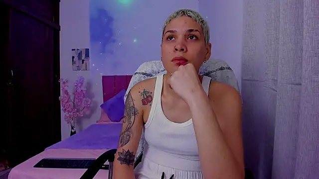 Charlee pink online show from September 2025 01:00:01 AM