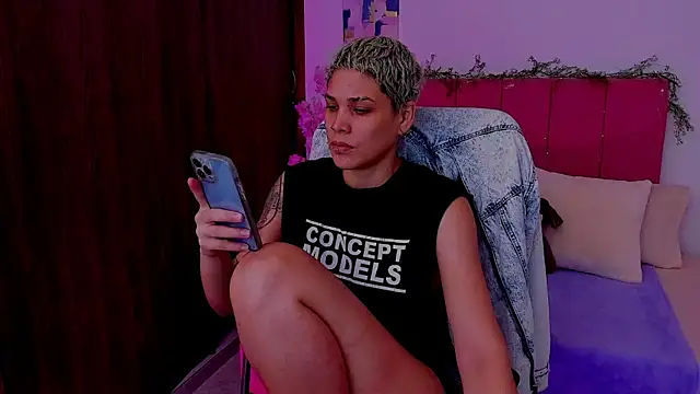 Charlee pink online show from October 2025 07:16:02 PM