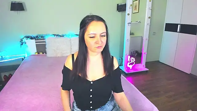 Snapshot of AngellLika chatting on December 2024 12:56:02 PM AngellLika online show from December 2024 12:56:02 PM