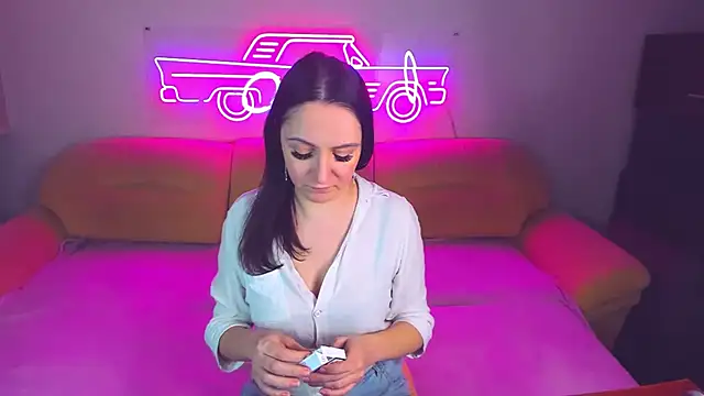 Snapshot of AngellLika chatting on January 2025 02:21:02 PM AngellLika online show from January 2025 02:21:02 PM