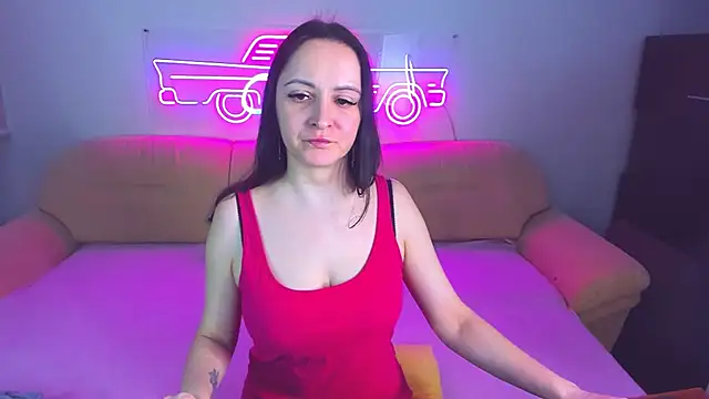 Snapshot of AngellLika chatting on January 2025 01:13:02 PM AngellLika online show from January 2025 01:13:02 PM