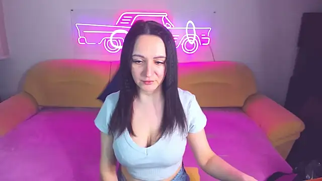 Snapshot of AngellLika chatting on February 2025 04:35:01 PM AngellLika online show from February 2025 04:35:01 PM