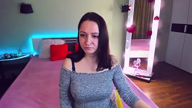 Snapshot of AngellLika chatting on March 2025 01:26:02 PM AngellLika online show from March 2025 01:26:02 PM