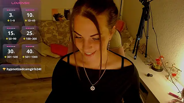 Snapshot of masha19981 chatting on June 2026 08:52:02 PM masha19981 online show from June 2026 08:52:02 PM