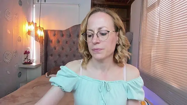 SammySanders online show from February 2025 05:04:02 PM