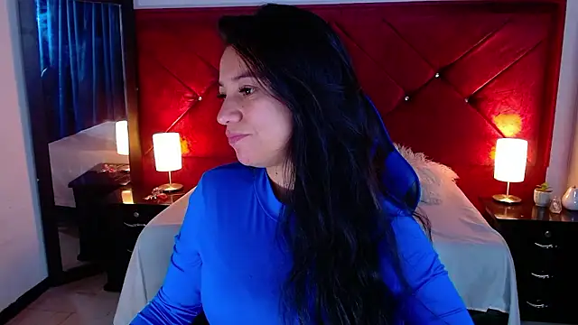 Julietacollins06 online show from January 2026 01:35:02 PM