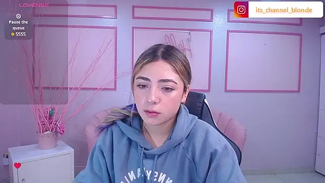 channel blonde a online show from December 2024 04:57:02 PM