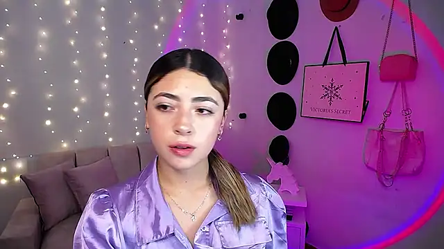 channel blonde a online show from March 2025 05:03:02 PM