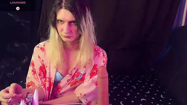 Alice Pinkhead online show from March 2025 03:18:01 PM