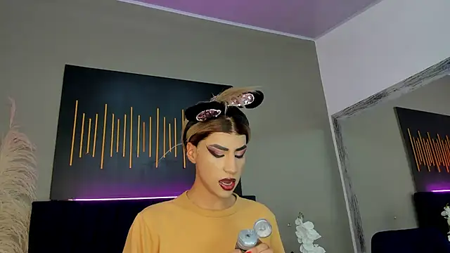 BrianaSchafer online show from December 2024 05:15:02 PM