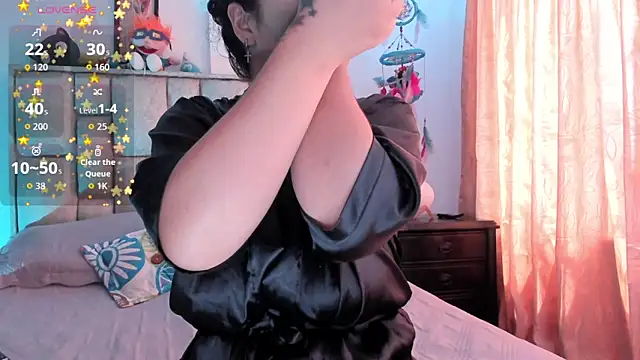 Snapshot of brianaGuzman chatting on November 2025 04:50:02 PM brianaGuzman online show from November 2025 04:50:02 PM