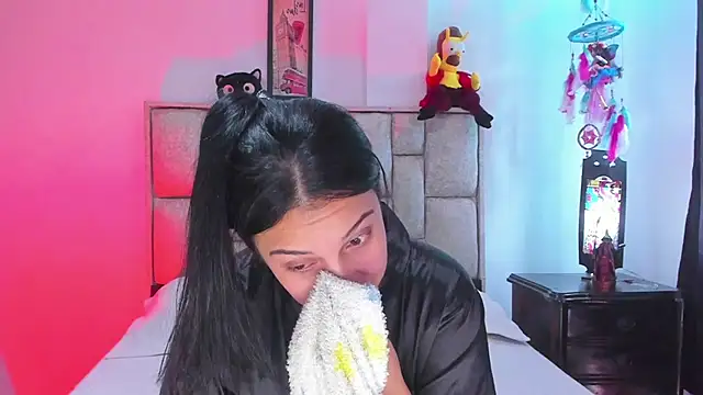 Snapshot of brianaGuzman chatting on February 2026 06:00:02 PM brianaGuzman online show from February 2026 06:00:02 PM