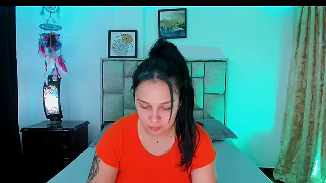 brianaGuzman online show from May 2026 06:36:02 PM