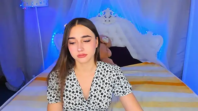 EvaLil online show from December 2024 08:45:02 AM