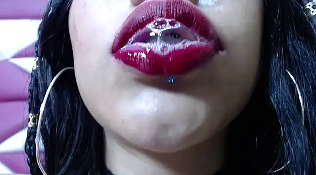 lily jamesx online show from February 2025 10:36:02 PM