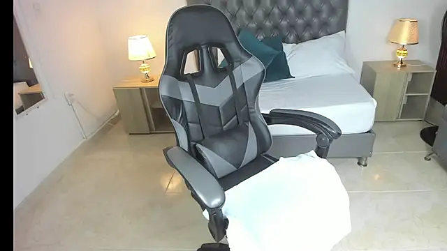 Snapshot of irantzu_hank chatting on December 2024 03:31:02 PM irantzu hank online show from December 2024 03:31:02 PM