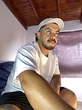 AndresSmith   online show from March 2026 07:51:01 PM