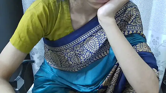 Snapshot of Srabontii chatting on June 2026 05:18:02 PM Srabontii online show from June 2026 05:18:02 PM