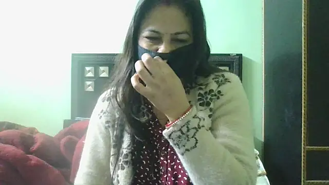 couplesuni online show from February 2025 03:08:02 AM