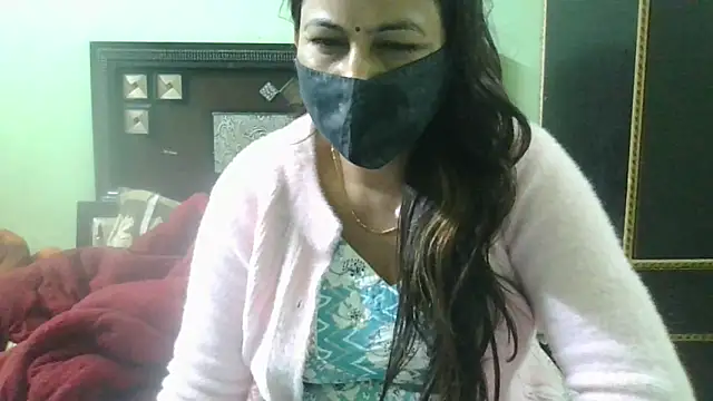 couplesuni online show from February 2025 11:10:01 AM