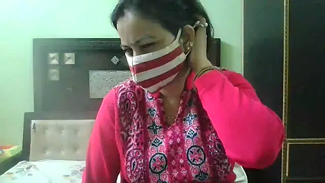 couplesuni online show from February 2025 05:48:01 AM