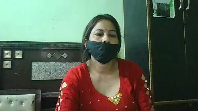 couplesuni online show from March 2026 10:19:02 AM