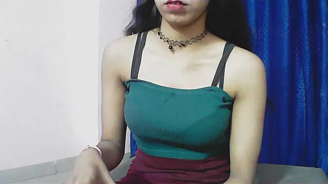 Snapshot of Cute_Sanna chatting on February 2025 08:45:02 PM Cute Sanna online show from February 2025 08:45:02 PM